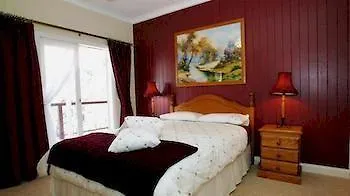 **** Guest house Hilltop On Tamborine Hotel Gold Coast Australia