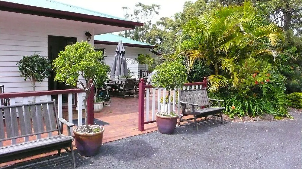 Hilltop On Tamborine Gold Coast 4*,