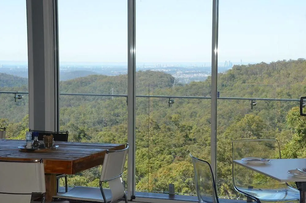 Hilltop On Tamborine Hotel Gold Coast Guest house